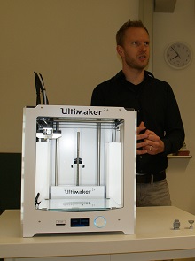 3D-Drucker_DSC04077_10%_zugeschnitten